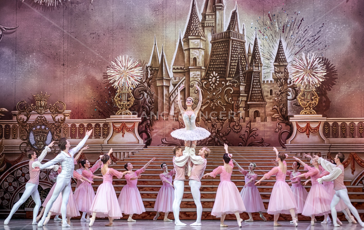 Paris Nutcracker 2025 Mady Sophey